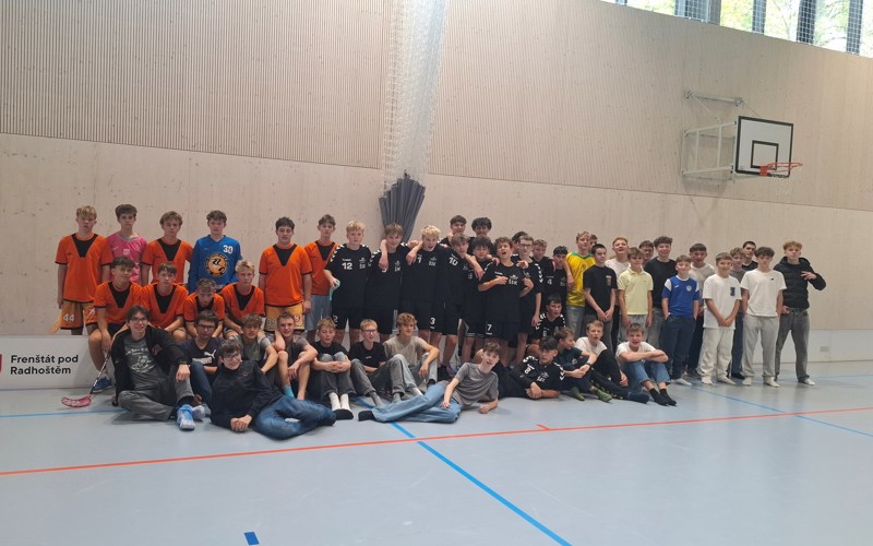 Okrskové kolo ve florbalu ZŠ a víceletých gymnázií