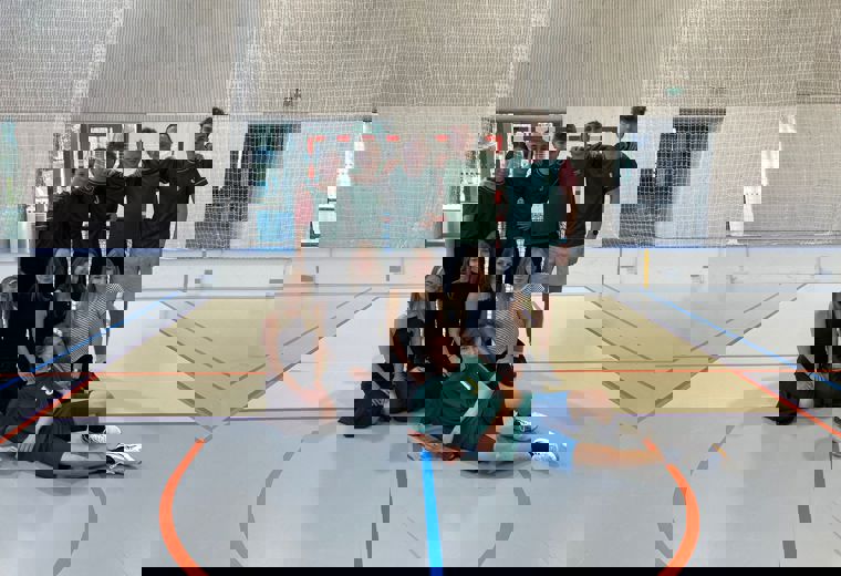 Vánoční florbalový turnaj gymnázia_2