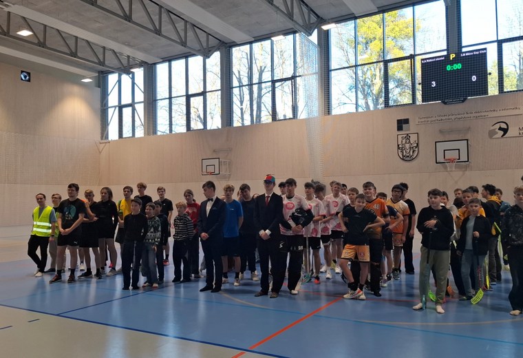 Vánoční florbalový turnaj gymnázia_6